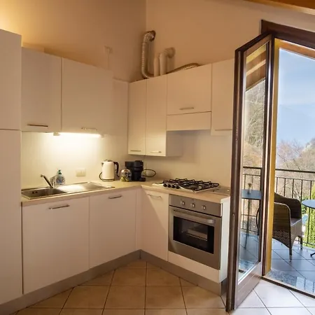 Olivo Verde - Cosy Stay, Pool And Amazing Views Apartment Perledo